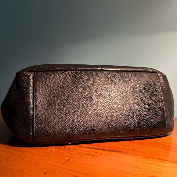 Black Pebbled Leather Tignanello Shoulder Bag - Picture 6 of 14